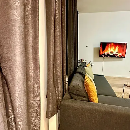 Luxury Centrum By Rikas Apartment